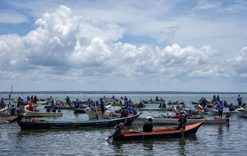 Pescadores venezolanos se movilizan por las costas en rechazo a las 'agresiones' de EE.UU.