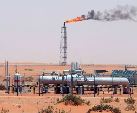 La OPEP+ aumentará su producción en octubre de 137.000 barriles diarios