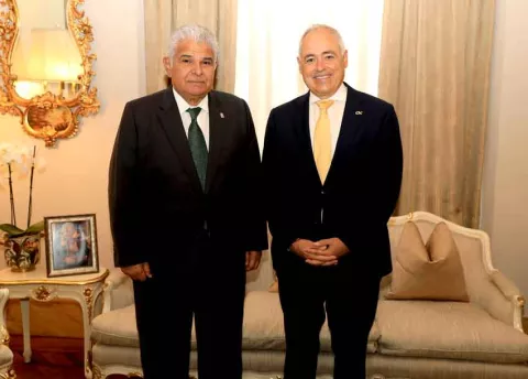Presidente Mulino recibe al presidente de Georgia Tech para impulsar IA en Panamá