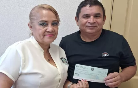 Ministerio de Seguridad paga $2 millones en prima de antigüedad; hay 294 cheques listos para entregar