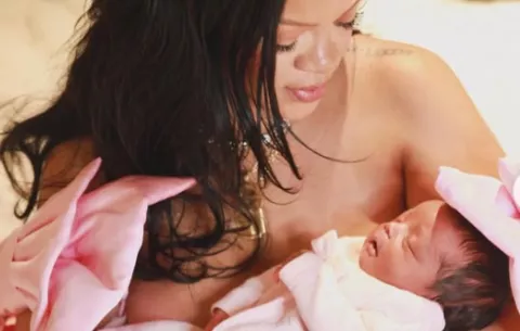 Rihanna da a luz a su tercer hijo, primera niña, de su relación con ASAP Rocky