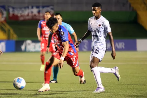 Sporting cae ante Xelajú en Copa Centroamericana