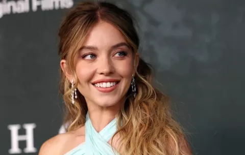 Sydney Sweeney y Stephen Colbert, entre los presentadores de la edición 77 de los Emmy