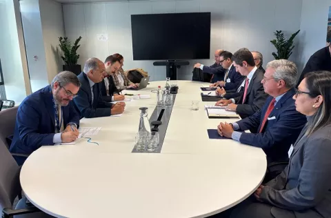 Equipo panameño presenta en Bruselas avances del país en lucha contra la pesca ilegal