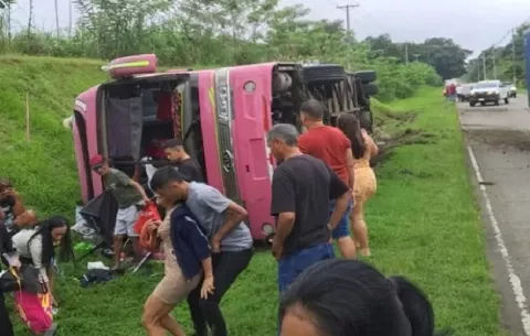 Conductor del autobús que se accidentó en Chepo, queda detenido de forma provisional