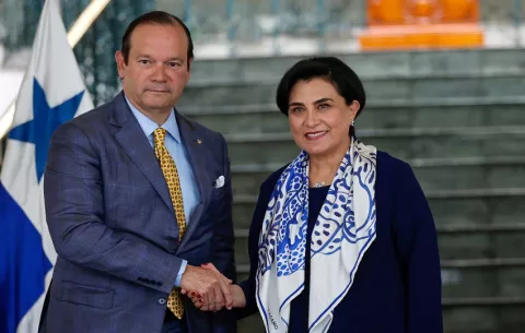 Ecuador y Panamá coinciden en 'necesidad urgente' de combatir juntos el crimen organizado