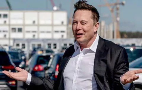 Elon Musk abandonaría Tesla si no se le concede un billón de dólares en acciones