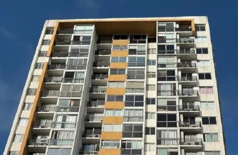 Fallece doctora afectada por explosión en condominio ubicado en la Tumba Muerto