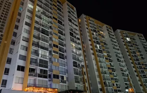 Tres heridos deja fuerte explosión en edificio Alsacia Towers