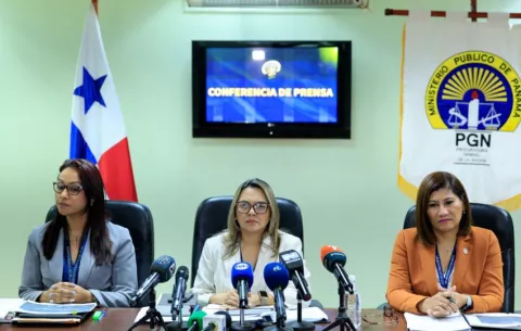 Exigen castigo por repartición de 'auxilios económicos' entre altos funcionarios 