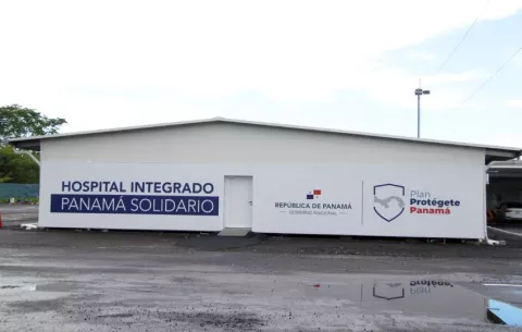 Mulino califica como 'despilfarro' el deterioro del Hospital Modular Panamá Solidario