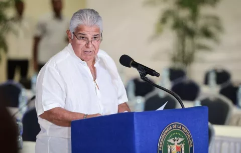 Mulino defiende eliminación del Ministerio de la Mujer y asegura que no es un retroceso