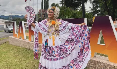 Lia Itzel Chang: Soberana del Festival Nacional del Sombrero Pinta'o