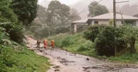 Mal tiempo se ensaña contra Tierras Altas y Mariato