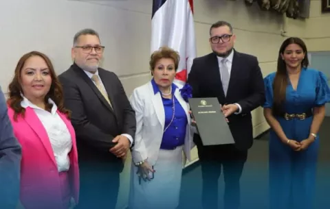 Asamblea ratifica a Gisela Agurto y Carlos Villalobos como magistrados de la CSJ