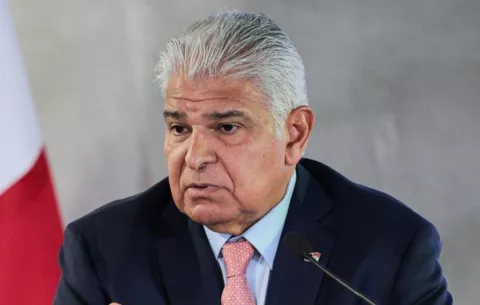Mulino lamenta la muerte de dos niñas en la Comarca  y se compromete con la construcción de puentes