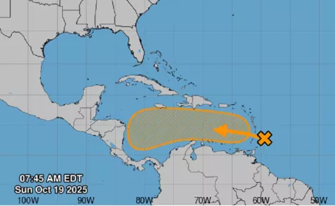 Onda Tropical se aproxima al país con buena carga de lluvias