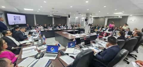 Cámara de Comercio: Gastos innecesarios debilitan confianza ciudadana