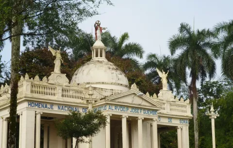 Anuncian plan para revitalizar los museos y mausoleos abandonados en Soná