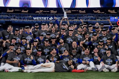 Azulejos de Toronto jugarán ante los Dodgers la Serie Mundial de las Grandes Ligas