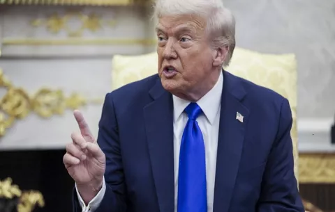 Trump asegura tener los fondos federales para pagar a tropas durante el cierre de gobierno