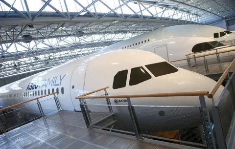 Regulador aéreo de EE.UU. exige a aerolíneas reemplazar software de Airbus antes del domingo