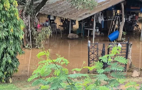 Autoridades atienden múltiples afectaciones por las fuertes lluvias en Azuero
