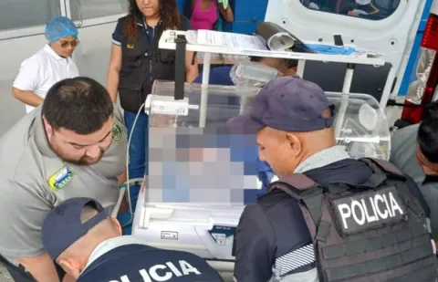 ¡Despiadada! Mujer abandona a bebé cerca de los tanques del Idaan; policía la rescata