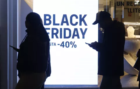 Gasto o ahorro: ¿a quién beneficia el Black Friday?