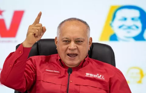Chavismo llama 'vagabundos' a presidentes que acompañarán a Machado a recibir el Nobel