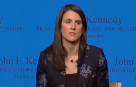 Nieta del expresidente Kennedy dice que tiene cáncer y le queda menos de un año; se enteró tras dar a luz