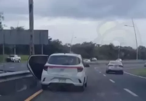 Delincuentes le llevan $70 mil tras salir del aeropuerto de Tocumen