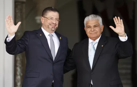 Presidentes de Costa Rica y de Panamá se reunirán para abordar la agenda bilateral
