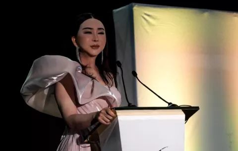 Jakkaphon 'Anne' Jakrajutatip: ¿prófuga por caso de fraude en Tailandia?