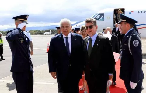 Mulino y Chaves se comprometen a reforzar la cooperación bilateral