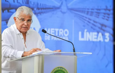 Mulino celebra que Standard & Poor's destaque la resiliencia de la política fiscal de Panamá