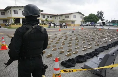 Mulino trabaja en un ley antimafia para enfrentar crimen organizado en Panamá