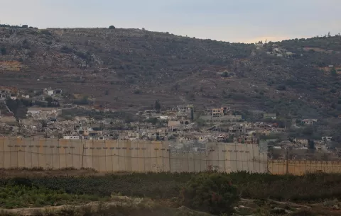 Ejército de Israel confirma bombardeos a 'estructuras de Hizbulá' en el sur del Líbano