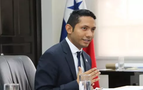 Bernardo Meneses es trasladado a La Nueva Joya; su familia dice que los bancos no quieren dar información