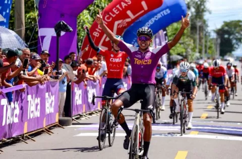 Costarricense Pablo Mudarra se afianza en el liderato de la Vuelta Chiriquí