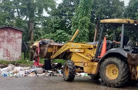 Empresa recolectora en Colón inicia plan estratégico para recoger basura en la transístmica