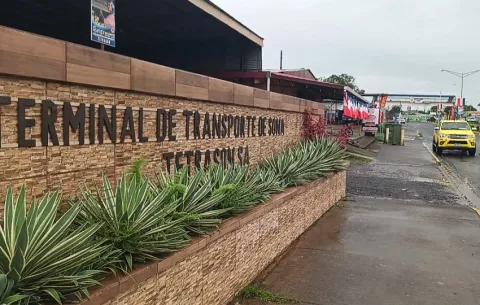ATTT en Veraguas anuncia inspecciones tras quejas en redes sobre el servicio de transporte en Soná