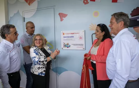 La fundación Terpel Panamá inaugura su sexta aula interactiva en el país en el Instituto Profesional Técnico Coclesito