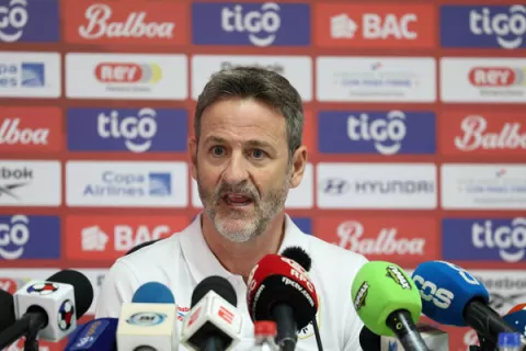 Christiansen quiere ver en el terreno de juego a un equipo panameño con hambre