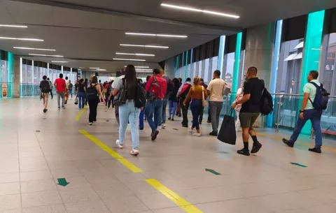 Mitradel recuerda que los trabajadores del sector privado reciben recargo del 150% el 3, 5, 10 y 28 de noviembre