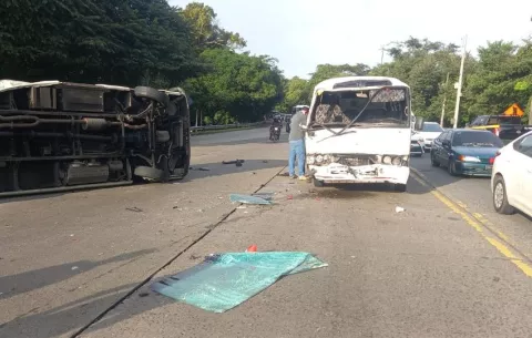 Accidente en el puente de las Américas deja 29 personas lesionadas