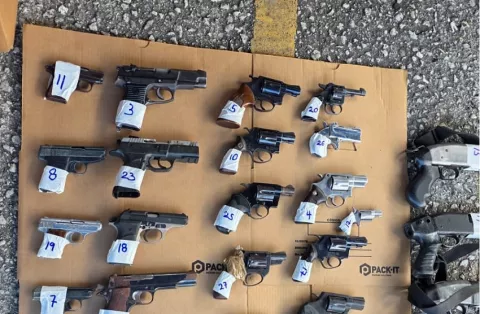Entregan 161 armas en Panamá, Colón y San Miguelito