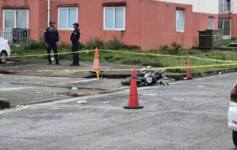 Al estilo de sicariato, asesinan a pasajero y hieren a taxista en Colón
