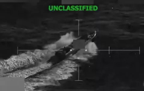 Estados Unidos destruye una nueva lancha en el Pacífico Oriental y deja cuatro personas muertas