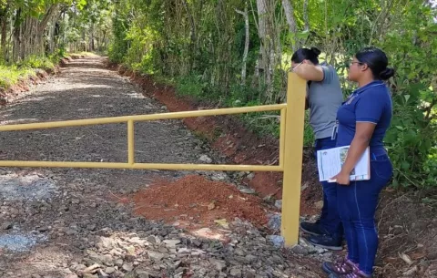 Alcaldía de San Carlos ordena remover barrera ilegal que bloqueaba acceso a Playa Grande